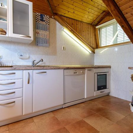Impeccable 3-Bed Apartment In ドゥブロブニク エクステリア 写真